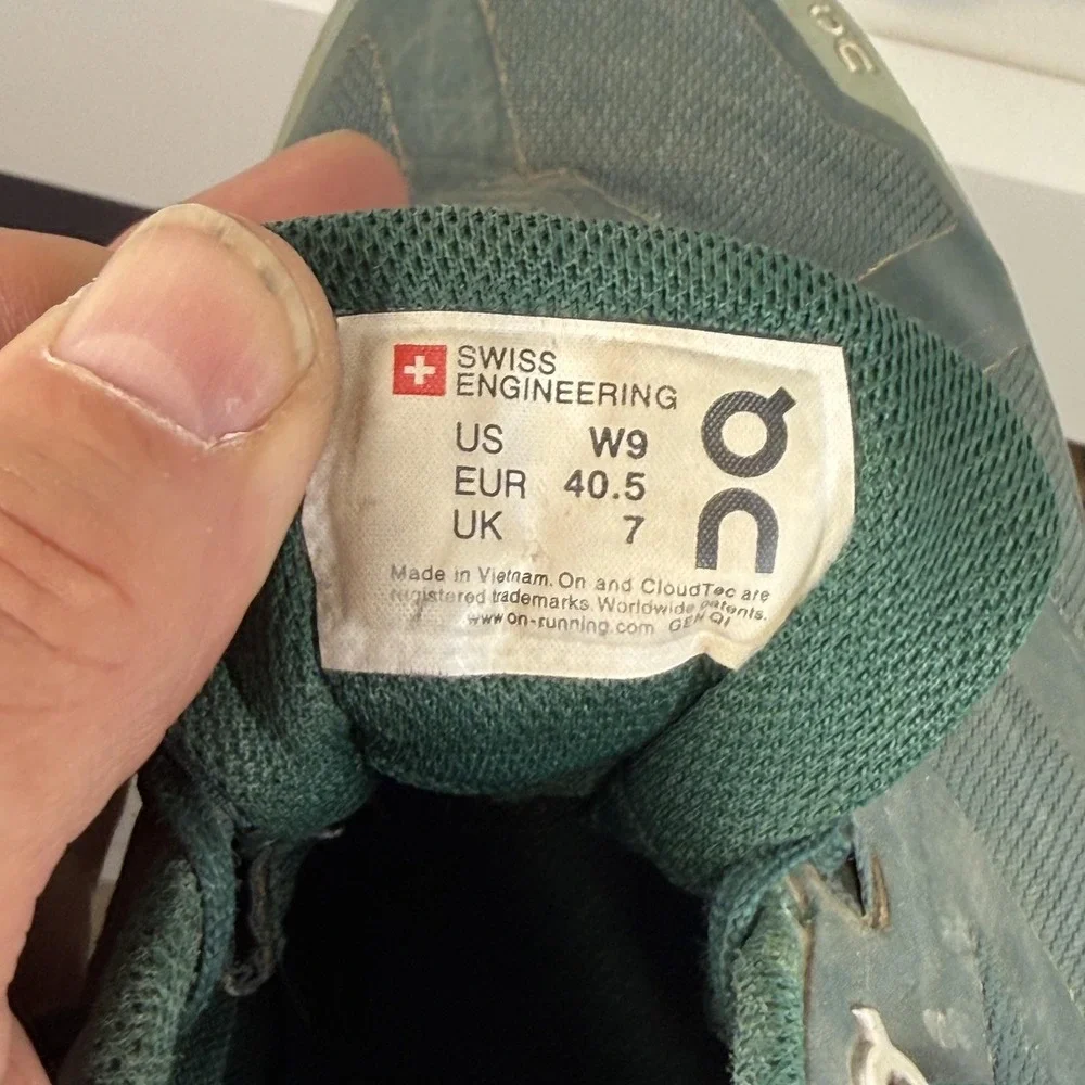 On Course a12854 shoes
